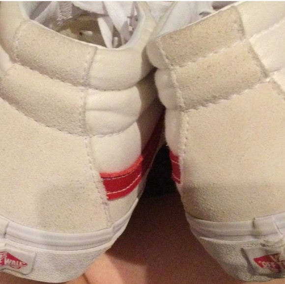 Vans cream, white and red high tops in 8.5 - Picture 5 of 9